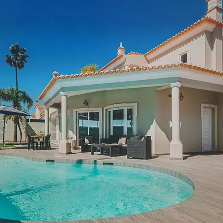 Exceptional 5 Bedroom Villa Albufeira